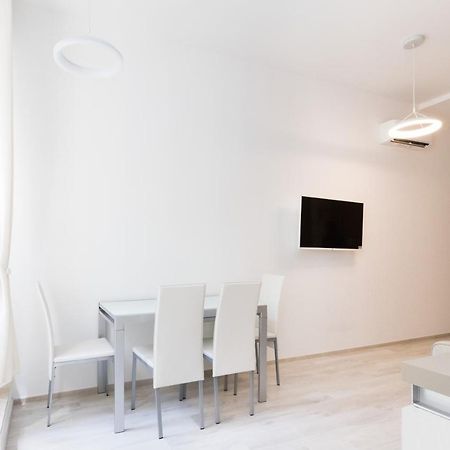 Magnoliaapartments - 18A Visconti Duomo Милано Екстериор снимка
